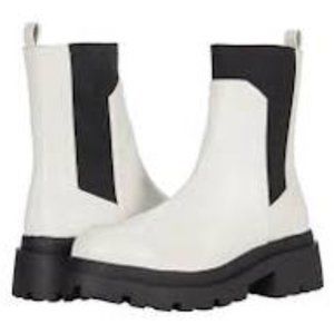 DV Dolce Vita Brody Boot.  ( Doc Martin knock off). slightly offwhite. 8.5 M